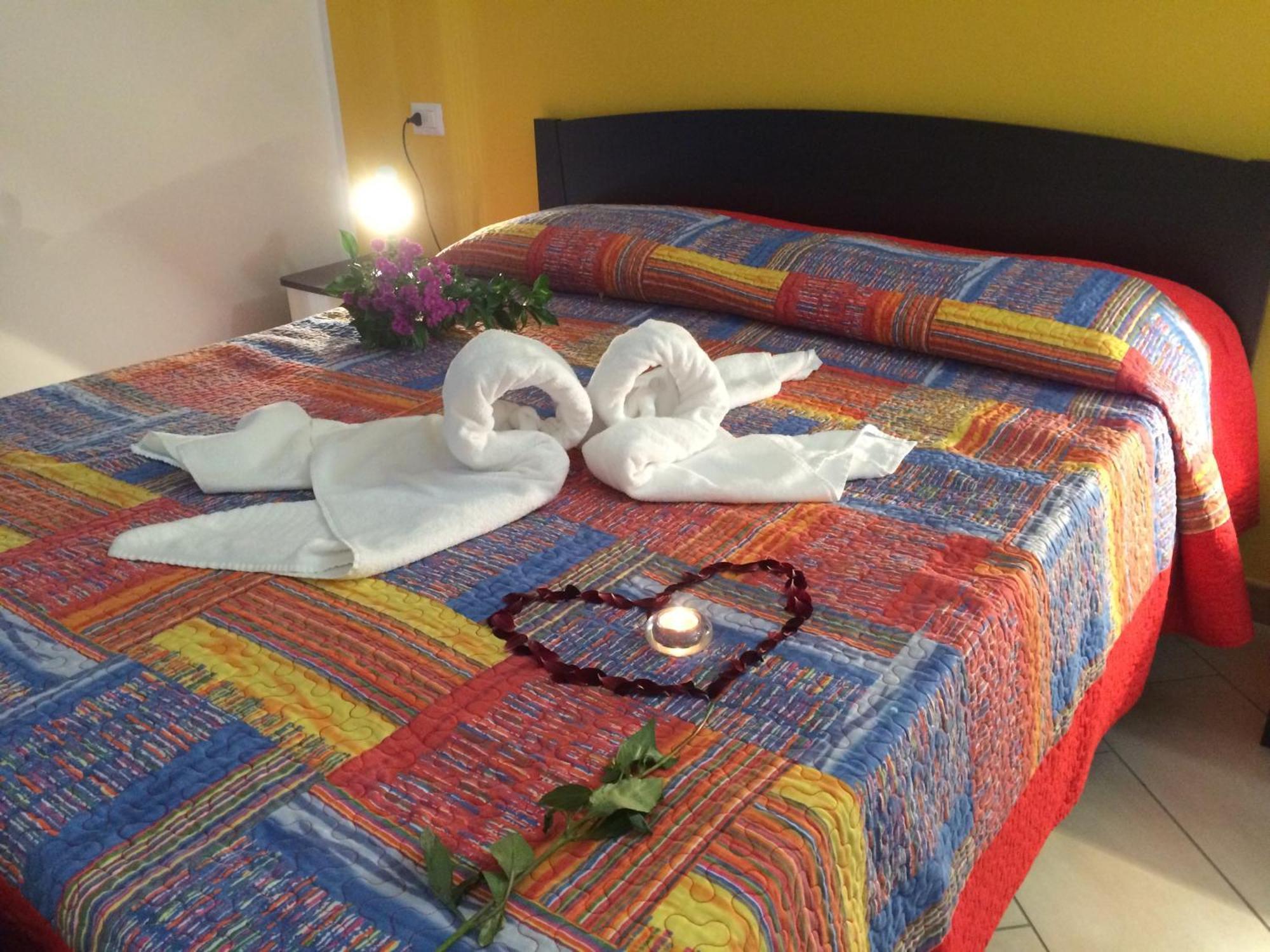 Residence Le Azalee & Spa Vercana Pokoj fotografie