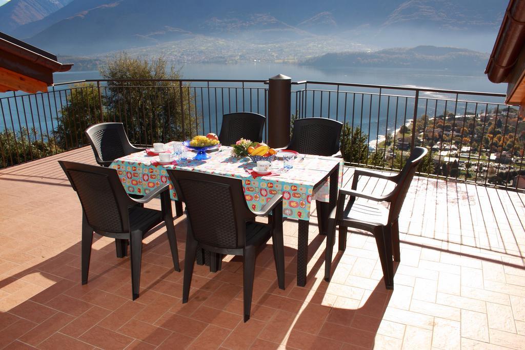 Residence Le Azalee & Spa Vercana Pokoj fotografie